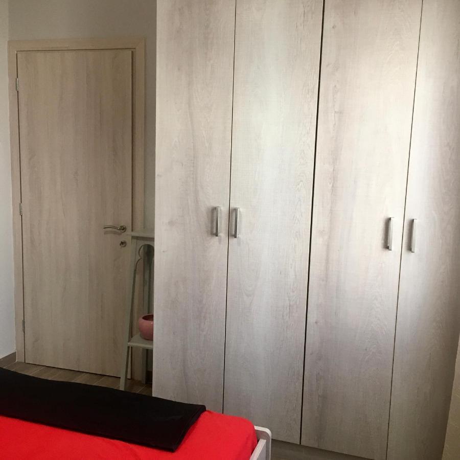 Modern & Comfortable House In The City Center إرموبولّي المظهر الخارجي الصورة